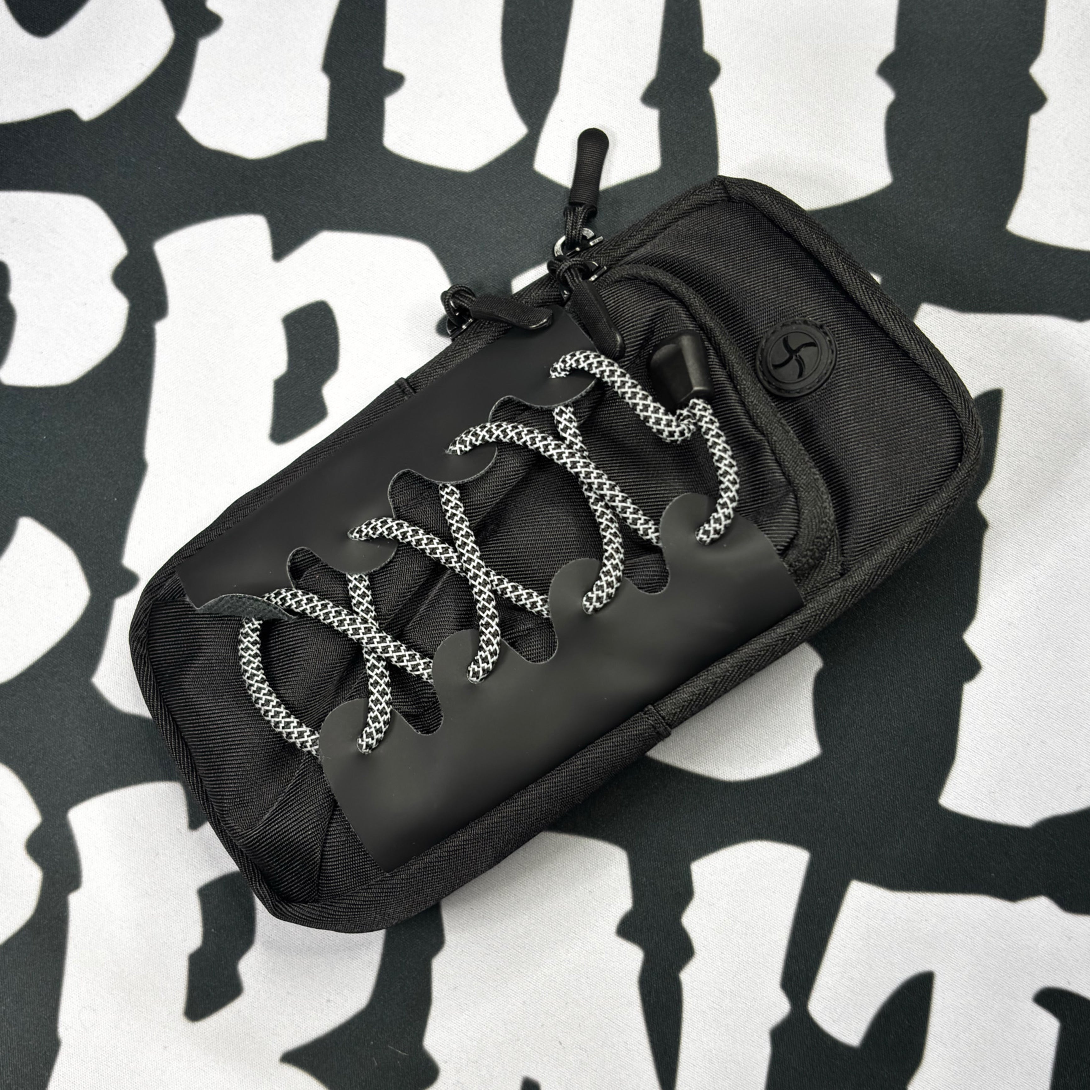 EMOTO PHONE BAG V1